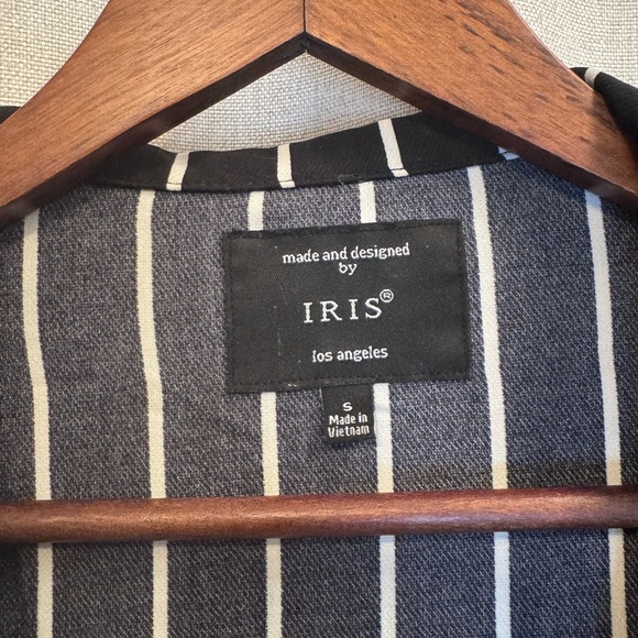Woman’s Iris Black and White Striped Blazer Size Small - Picture 2 of 12